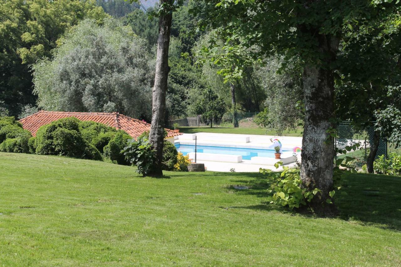 빌라 노바 드 포이아르스 Quinta Do Outeiro B&B 외부 사진