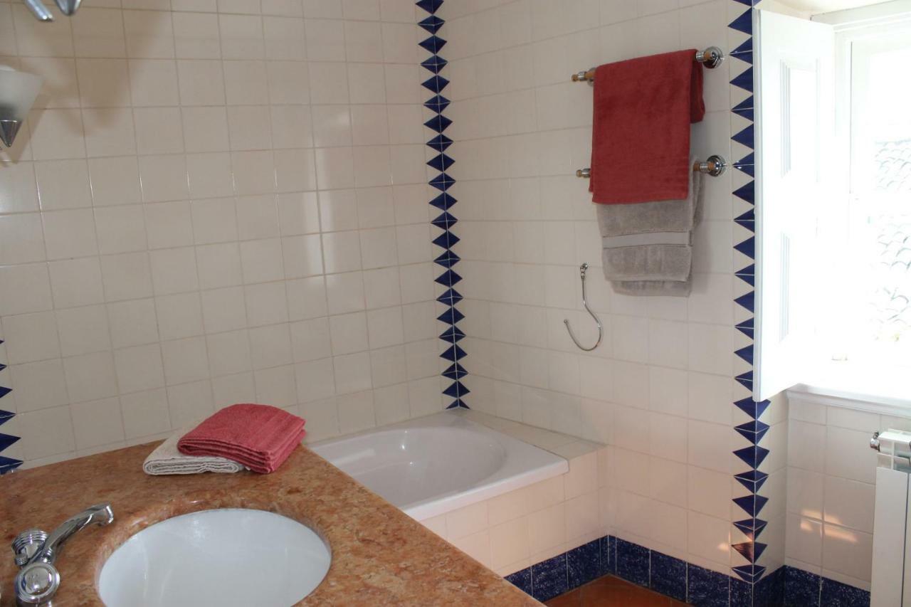 빌라 노바 드 포이아르스 Quinta Do Outeiro B&B 외부 사진