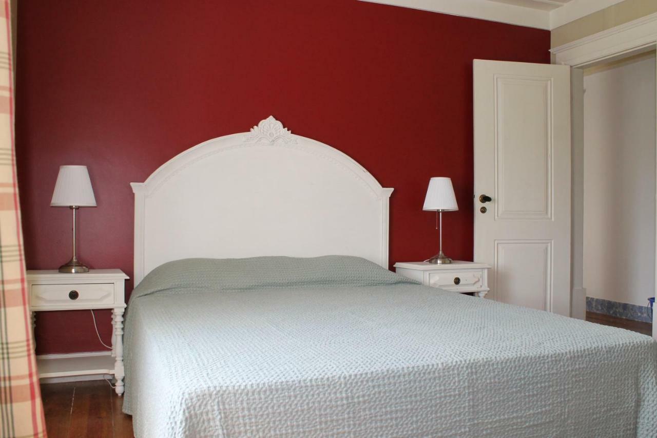 빌라 노바 드 포이아르스 Quinta Do Outeiro B&B 외부 사진